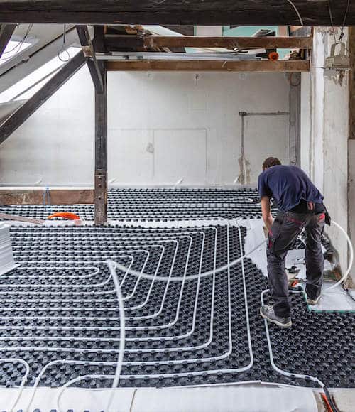 chantier d'une installation de chauffage au sol